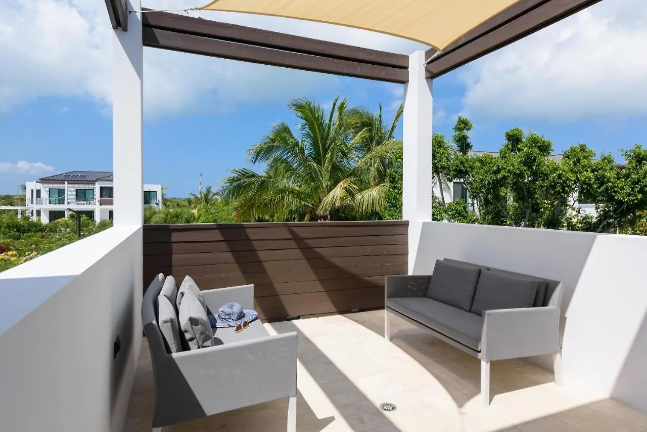 Alize Villa Long Bay