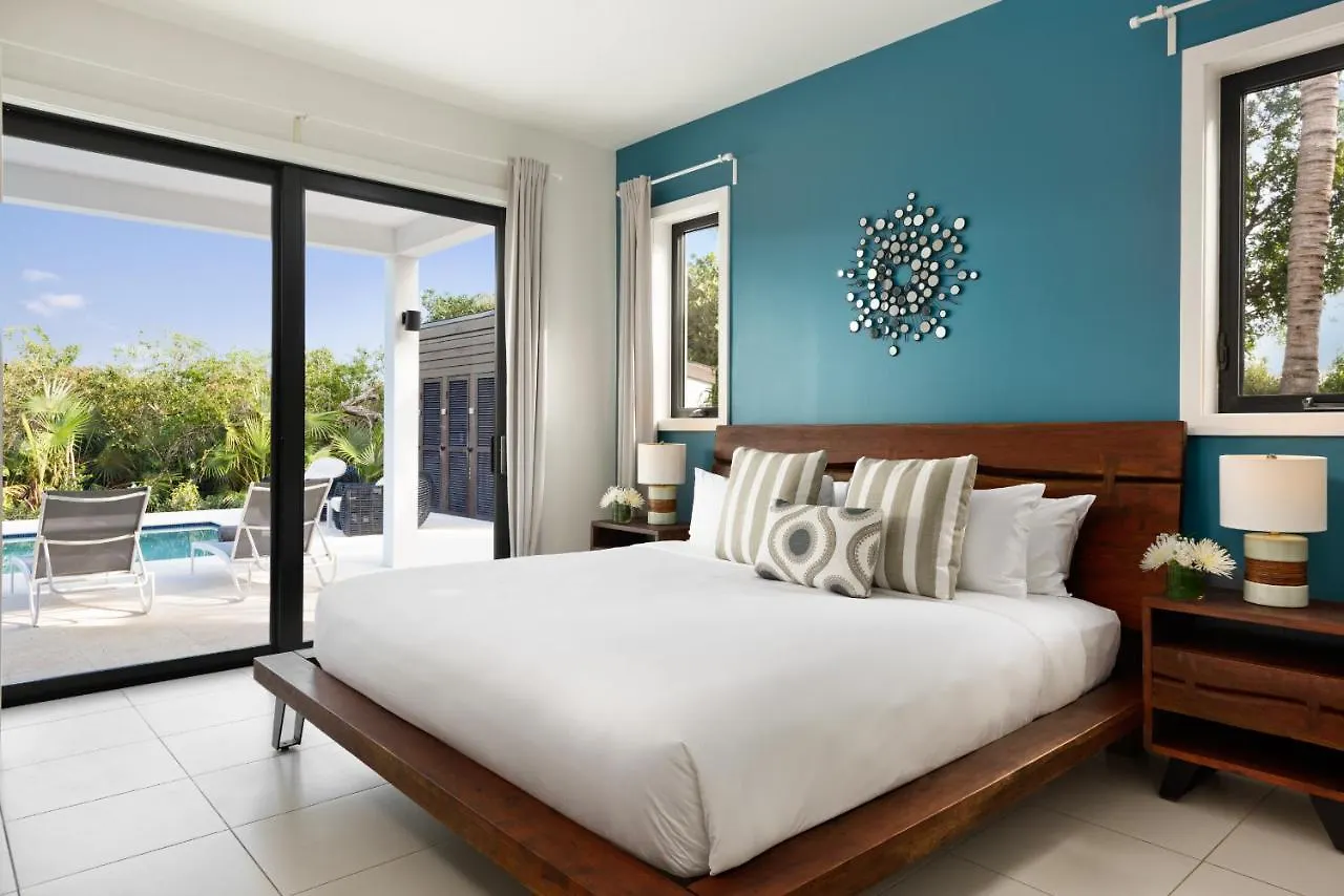 Alize Villa Long Bay 0*,