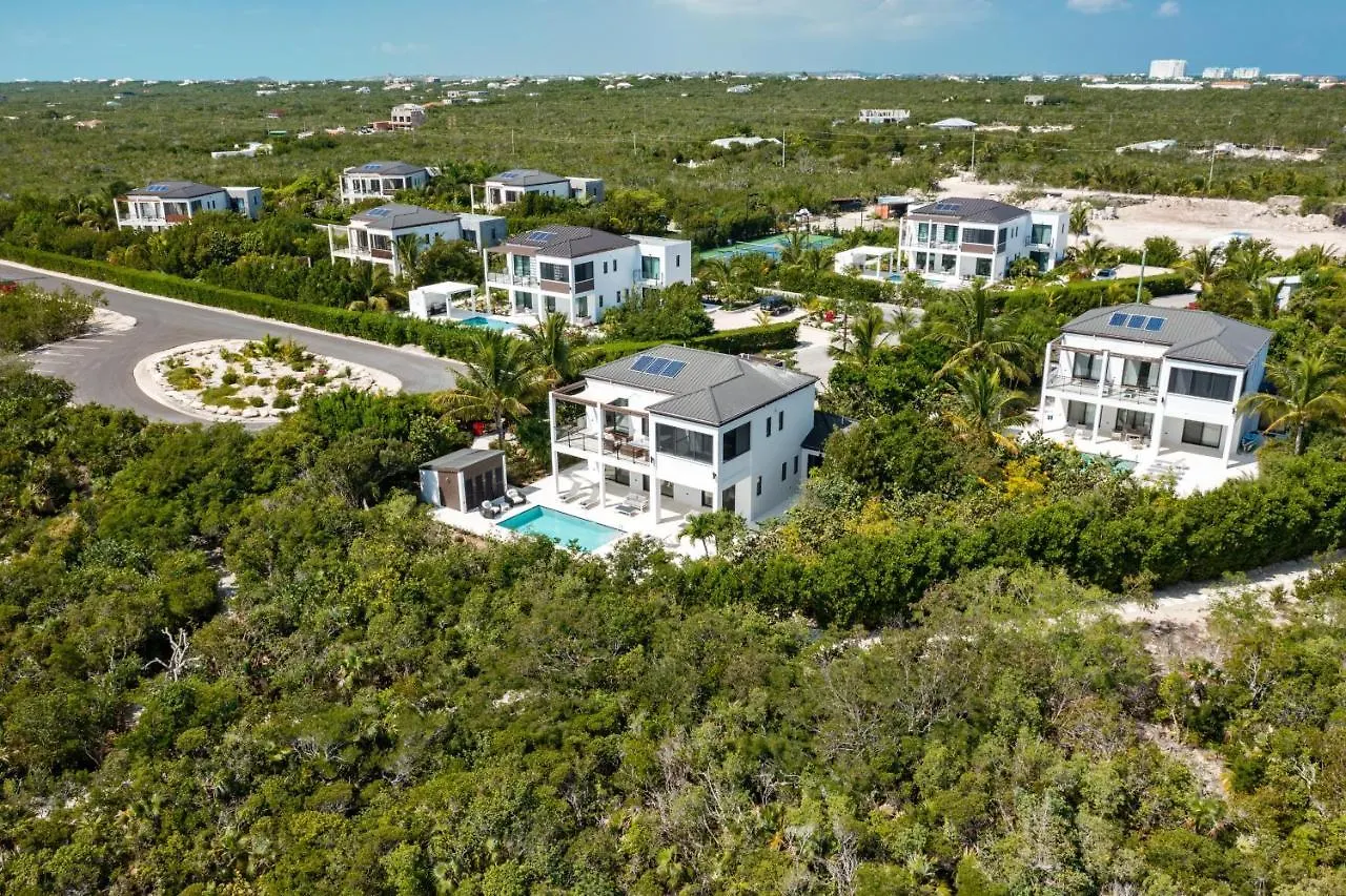 Alize Villa Long Bay